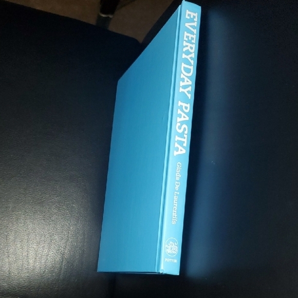 Everyday Pasta Giada Delaurentiis Culinary Cookbook for Kitchen Enthusiasts - Picture 8 of 16